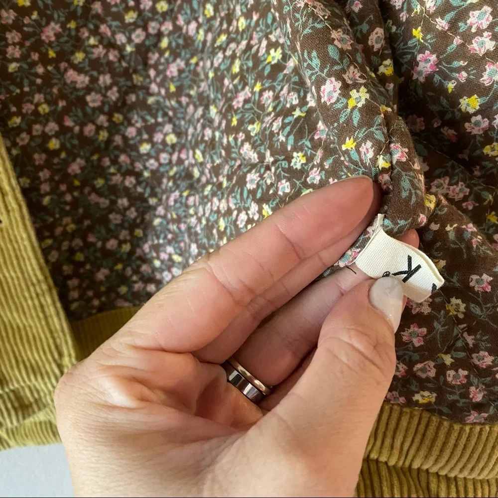 Quilted corduroy floral jacket - Picture 3 of 6